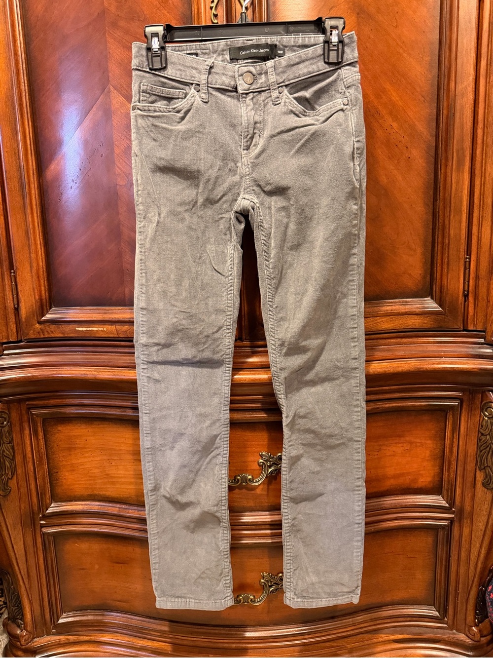 Calvin Klein Jeans Gray Corduroy Ultimate Skinny Pants size 4X30